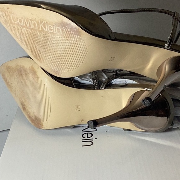 Cordera Pump (Women)
Calvin Klein - Picture 9 of 10